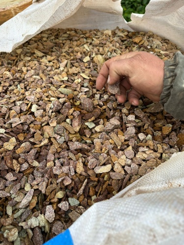 Златолит персиковый декоративная каменная крошка купить в Соликамске