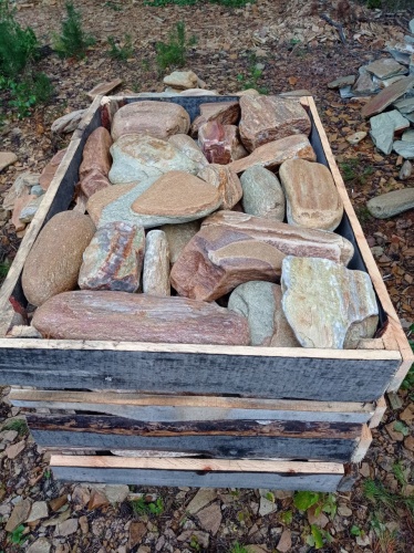 Златолит жёлтый, жёлто-зелёный глыбки и валуны для ланшафтного дизайна купить в Соликамске