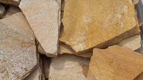 Плитняк златолит жёлтый для цоколя купить в Соликамске