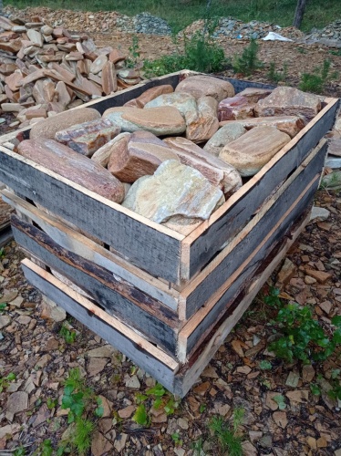 Златолит жёлтый, жёлто-зелёный глыбки и валуны для ланшафтного дизайна купить в Соликамске