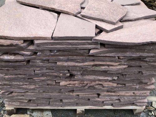 Плитняк лемезит бордовый для облицовки цоколя 20-25 мм  купить в Соликамске