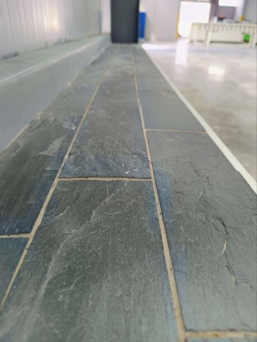 Плитка чёрная из натурального камня фасадная 30 см * 5 см, толщина 7 мм -30 мм купить в Соликамске